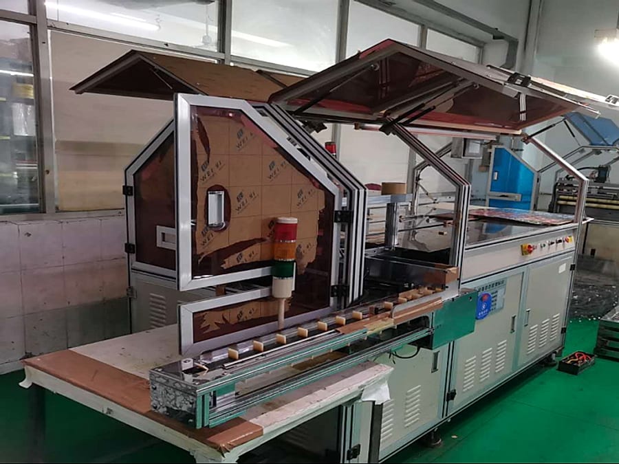 Tag Punching Machine